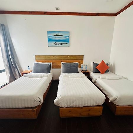 Pelican Beach Maafushi Eksteriør billede